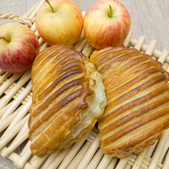 Chaussons feuilletés pomme / abricot